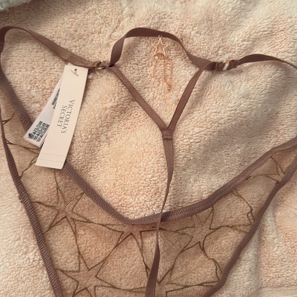 VS Lingerie set Starry Victorias Secret super push up bra with thong (NWT) - Picture 10 of 11